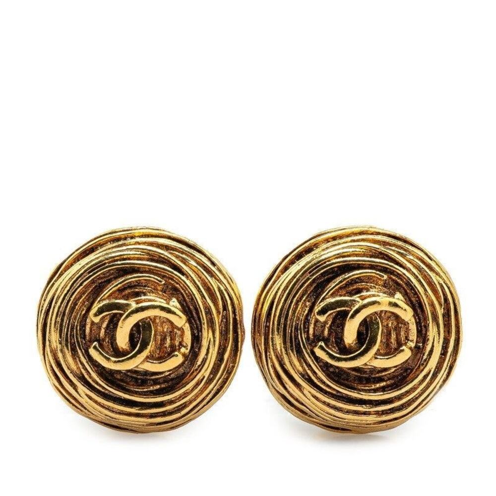 Chanel CC Logo Plated Earrings Gold